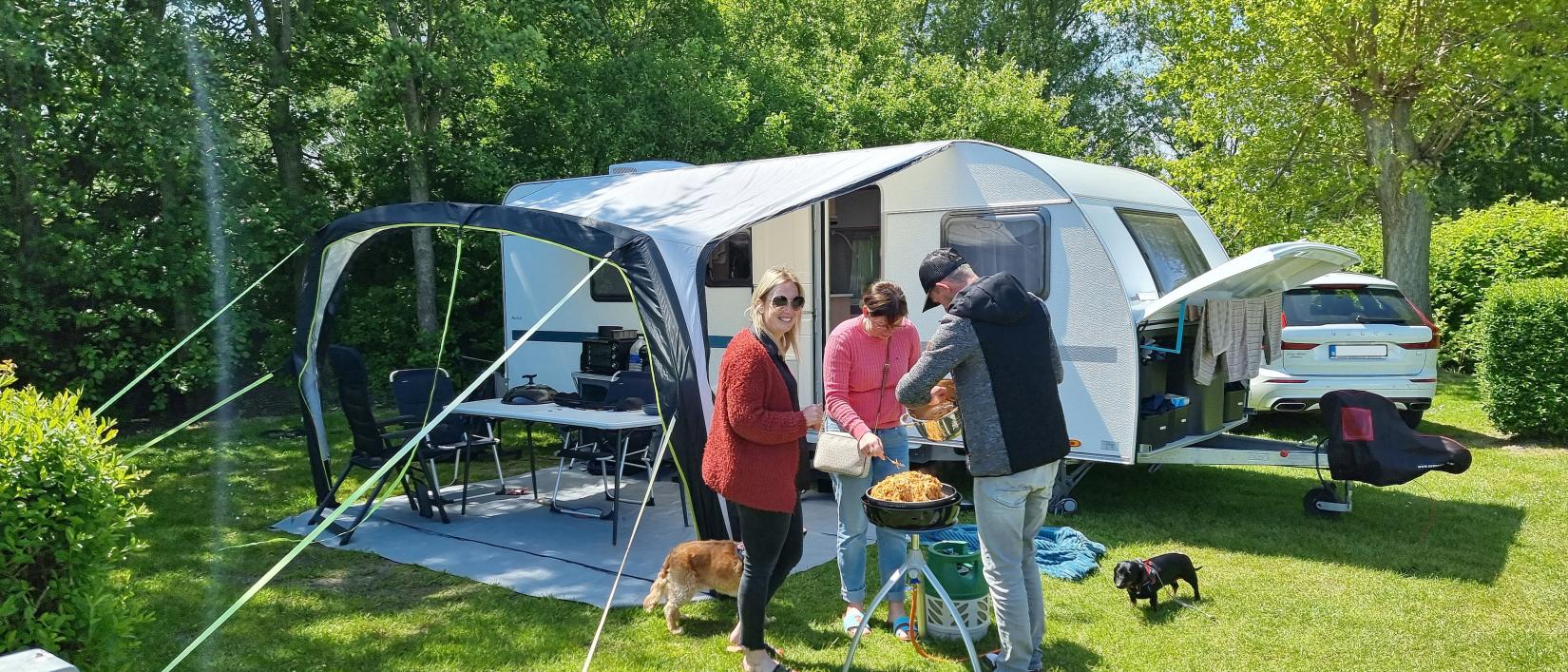 kompas camping