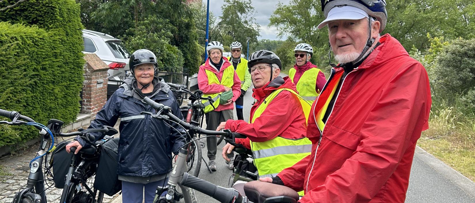 Pasar Liedekerke op fietstocht.