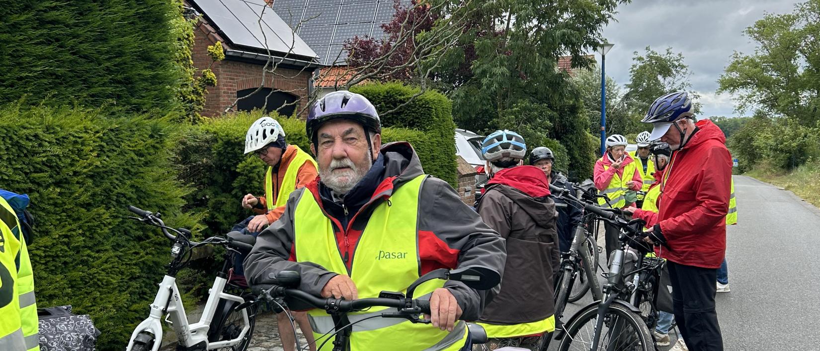 Pasar Liedekerke op fietstocht.