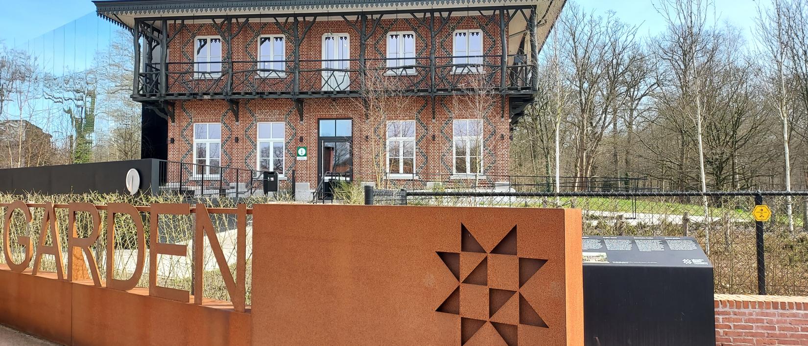 vooraanzicht museum liberation garden