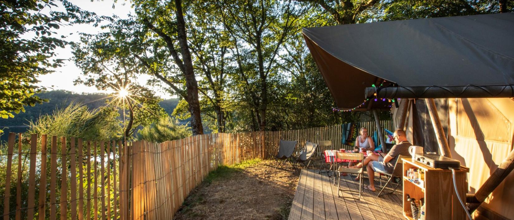 Hoofdfoto Camping Huttopia Lac De La Siauve