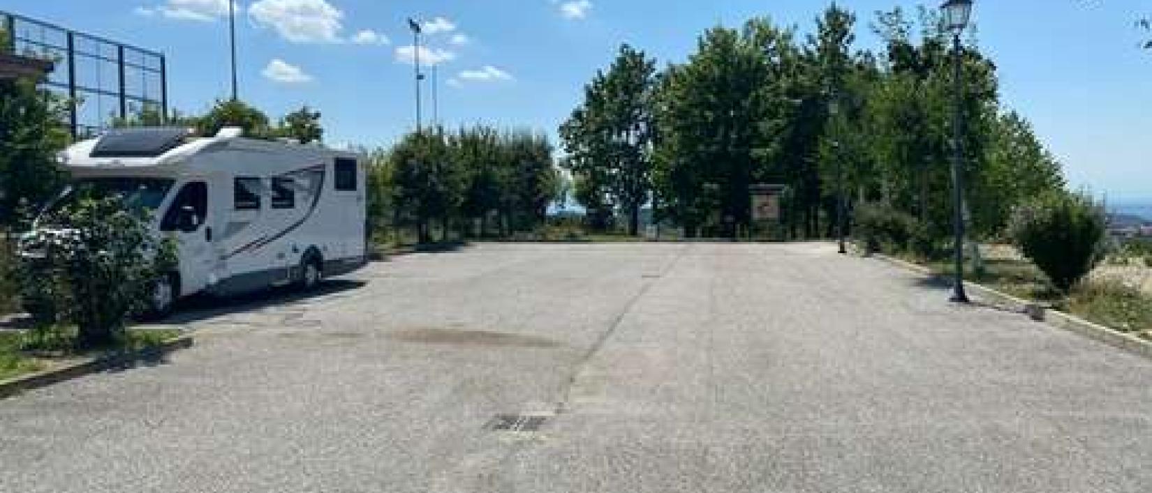 Hoofdfoto Area sosta camper Roddino