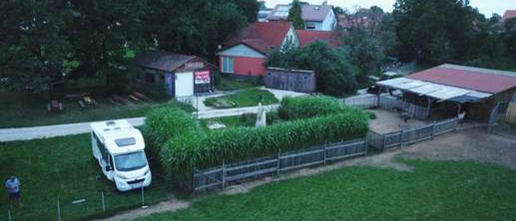 Hoofdfoto Stellplatz in Mitten der Straussenfarm