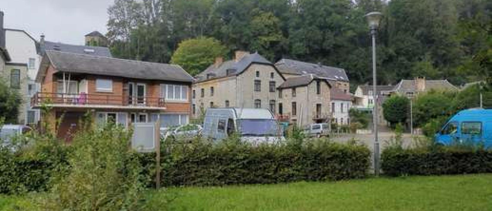 Hoofdfoto Parking en bord de Meuse, Annevoie
