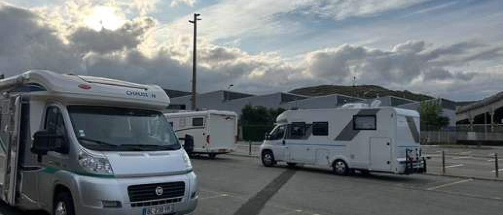 Hoofdfoto Aire camping car Clermont-Ferrand Les Pistes