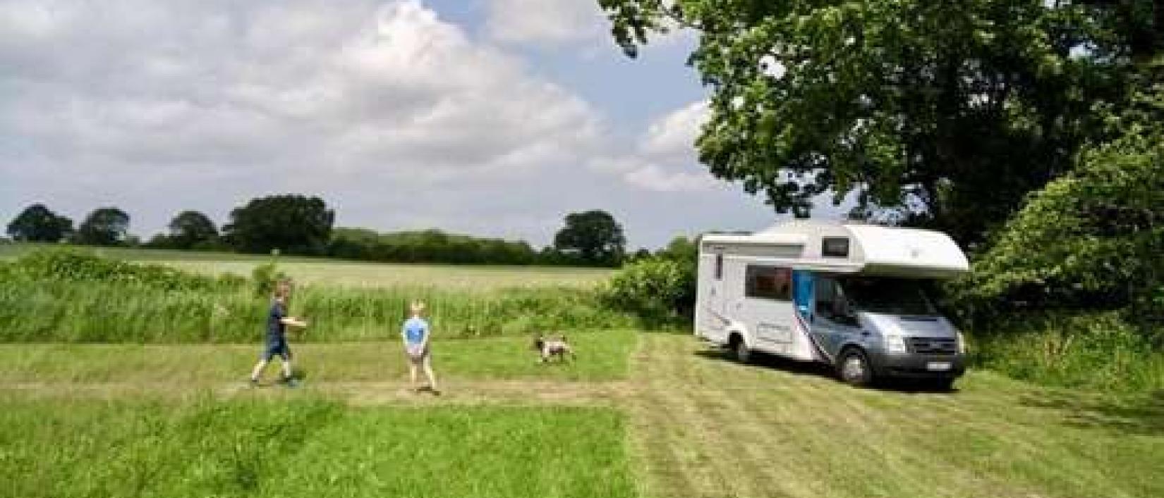 Hoofdfoto Stellplatz an Wald und Strand