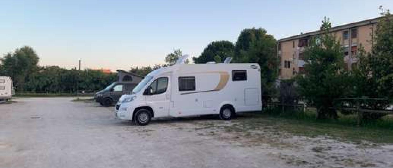 Hoofdfoto Parcheggio Camper Pisamo