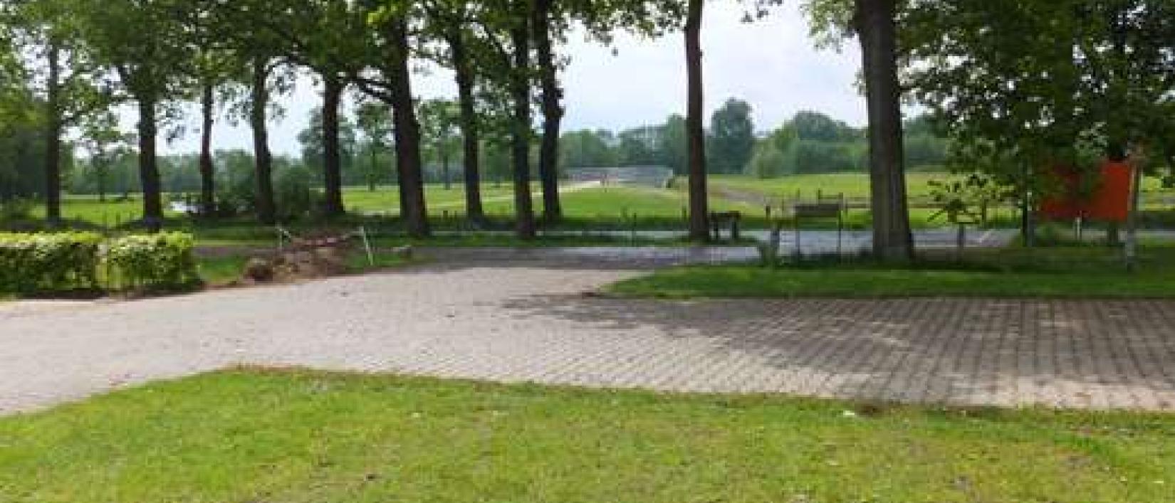Hoofdfoto Parking bij camping De Grimberghoeve