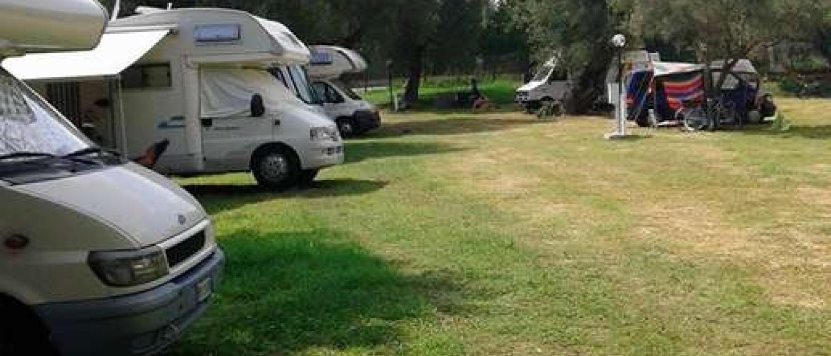 Hoofdfoto Campeggio sosta camper Palorcio