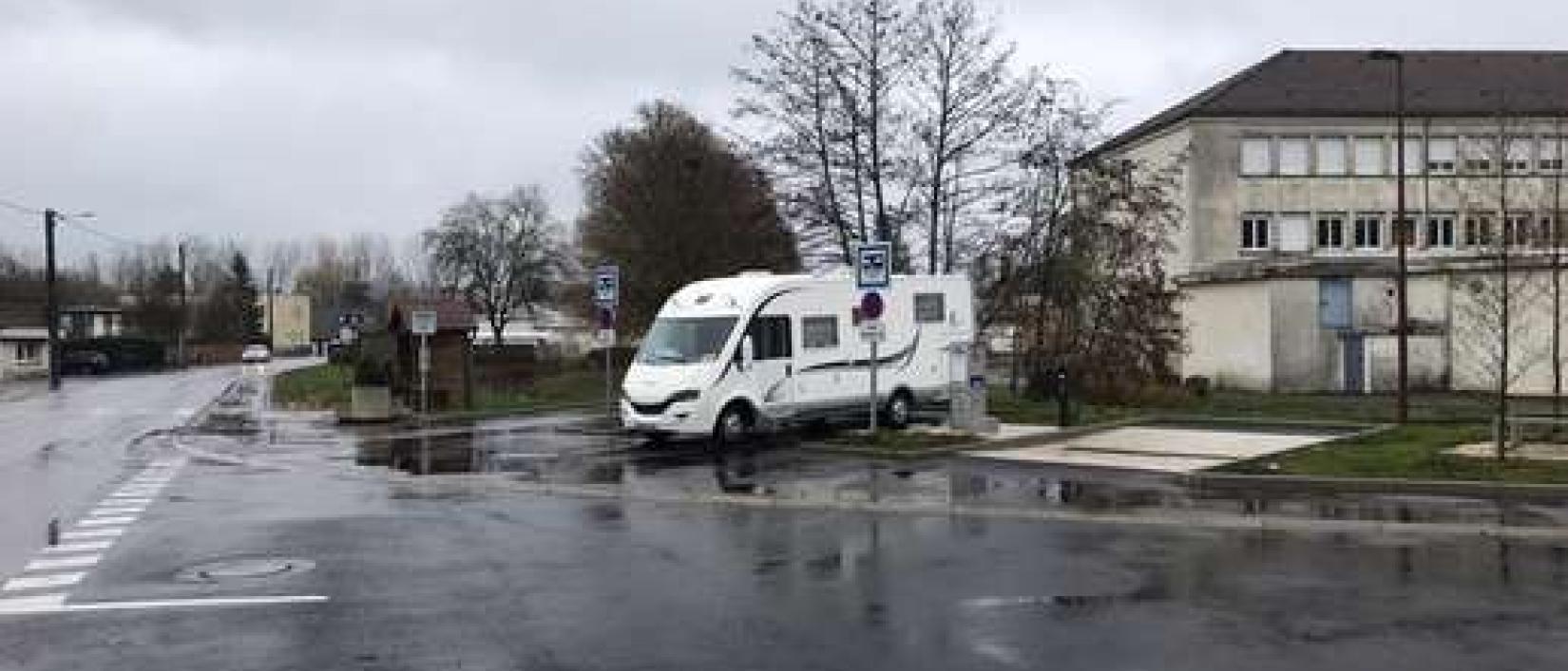 Hoofdfoto Aire de Camping-Car Jussey