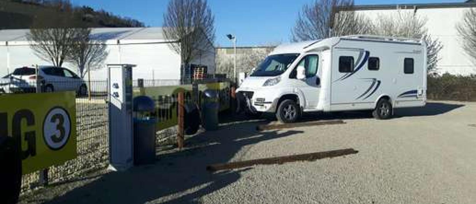 Hoofdfoto Camperplaats Luxoil