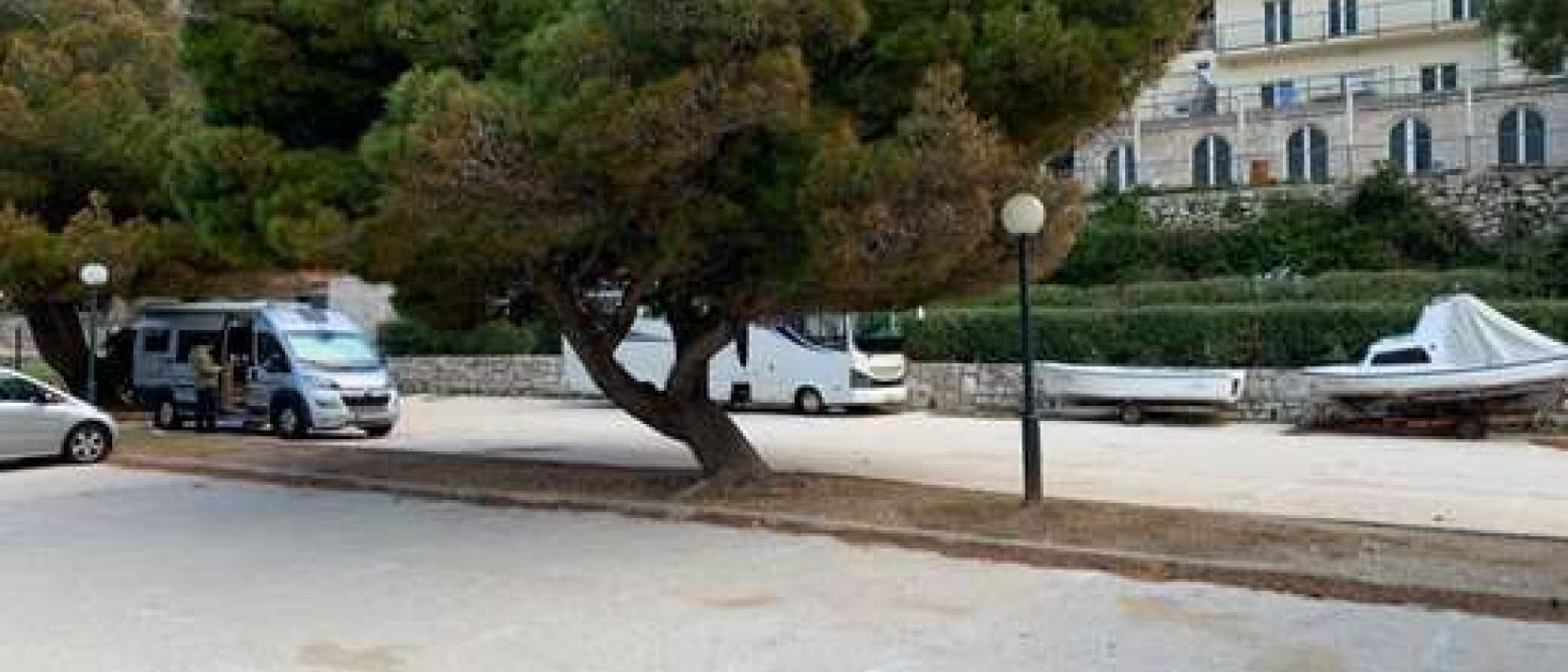 Hoofdfoto Parking Prapratno