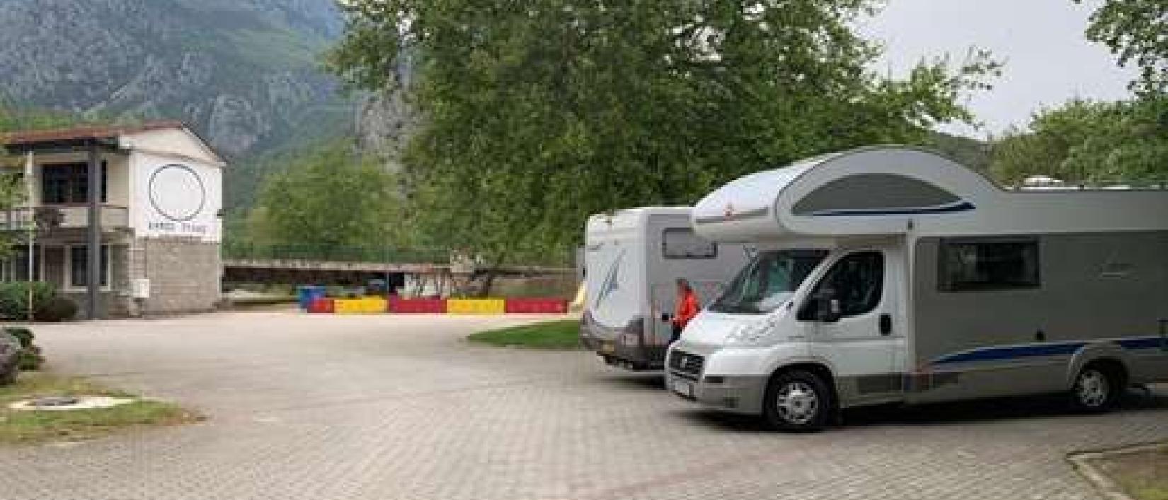 Hoofdfoto Parking Pyli Town Hall