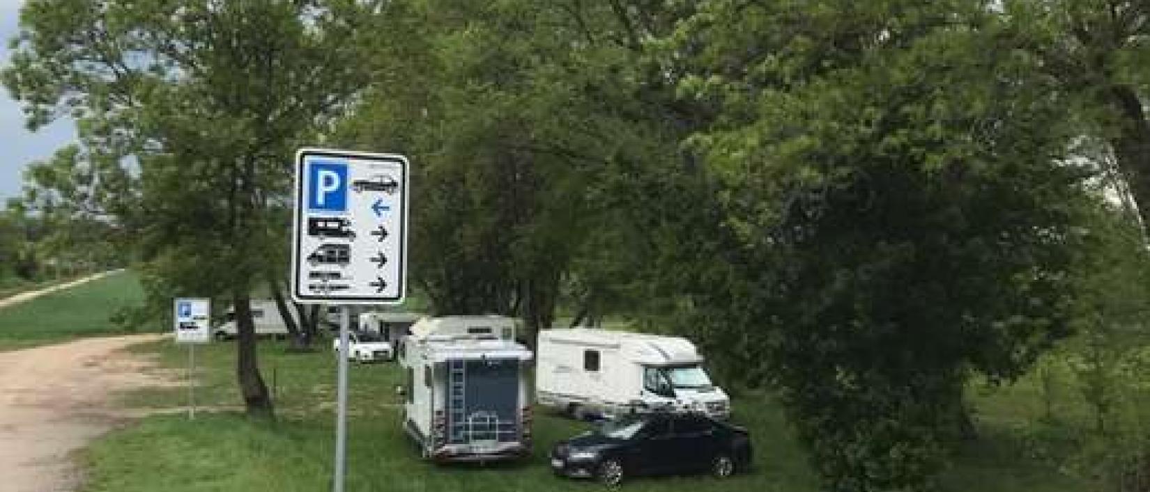 Hoofdfoto Parking Petrov