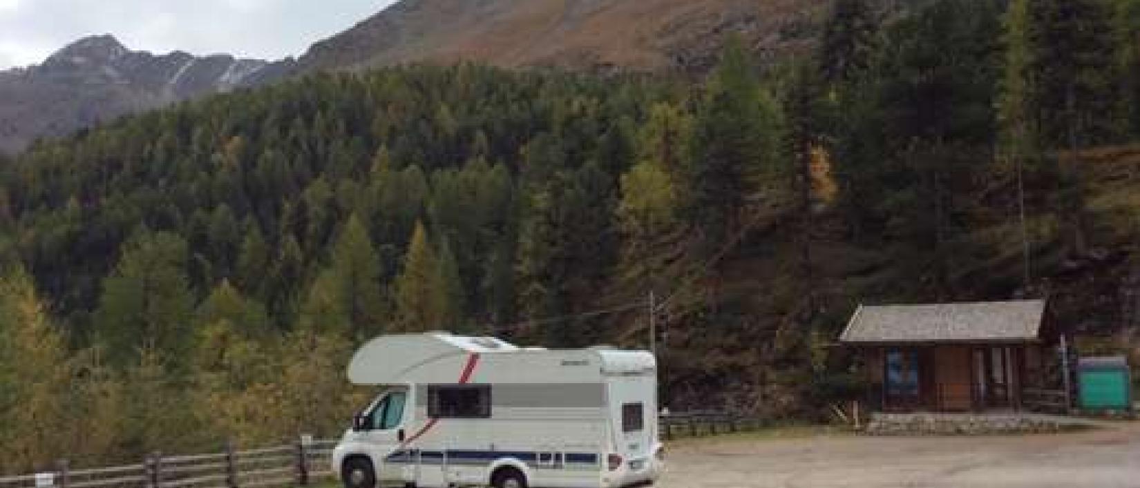 Hoofdfoto Latsch Martelltal Parking Enzian