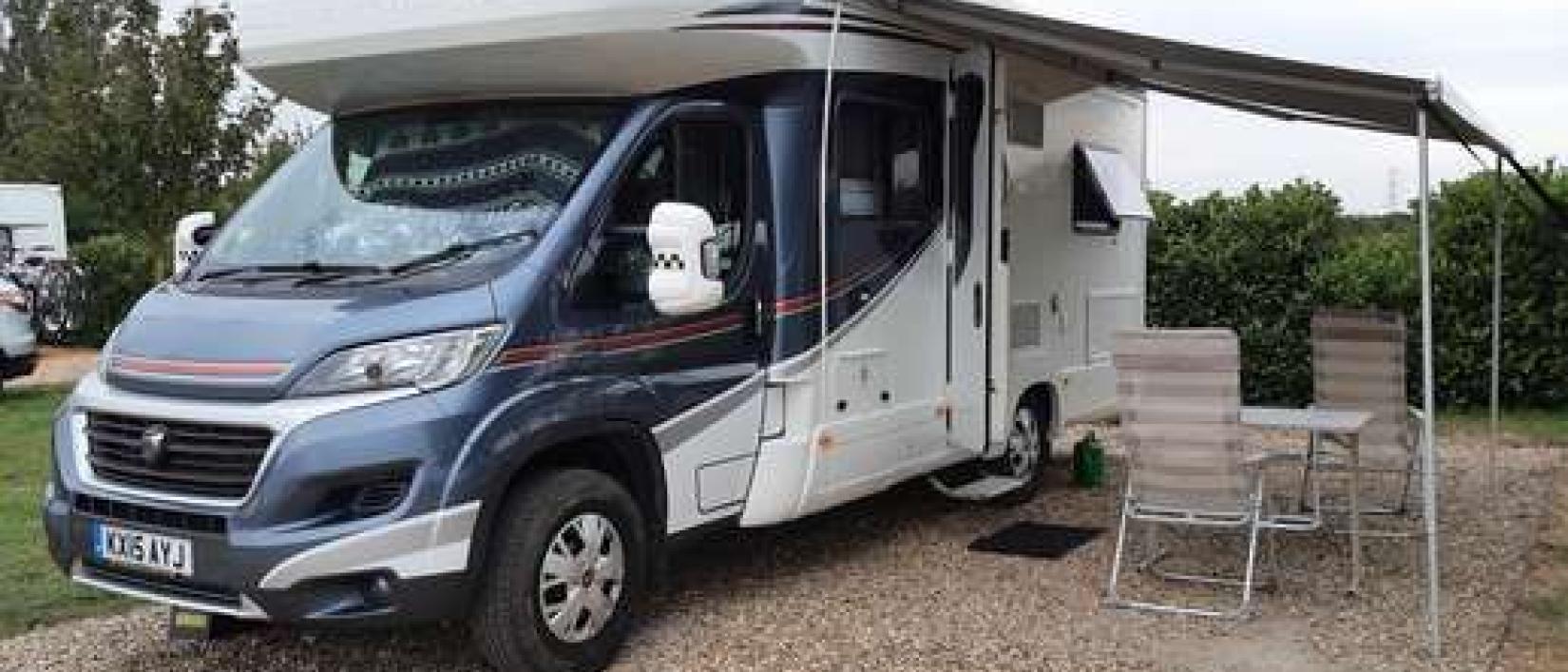 Hoofdfoto Grove Lock Caravan Park and Camping