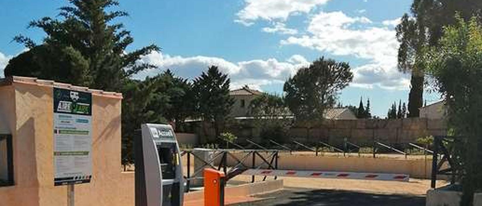 Hoofdfoto Aire pour camping-cars Castillon-du Gard rive gauche