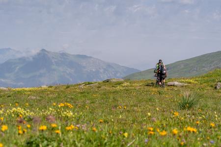 mountainbike in de Alpen