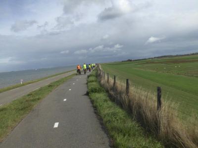 op de dijk