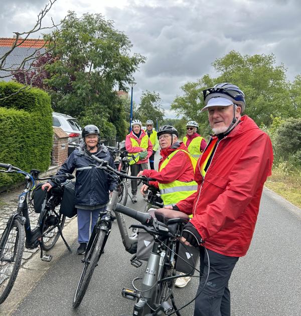 Pasar Liedekerke op fietstocht.