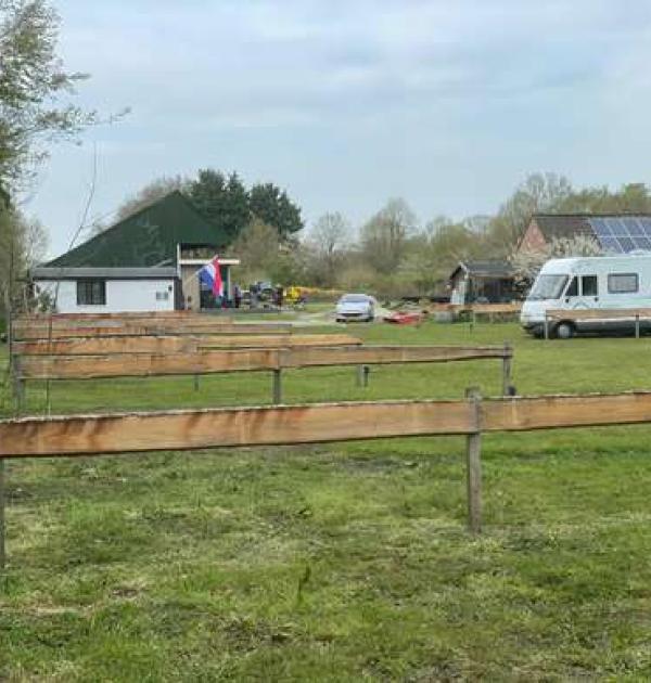 Hoofdfoto Camperplaats de Eikenhof