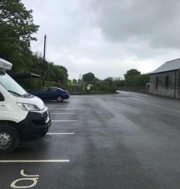 Hoofdfoto Parking streamstown old railway  access