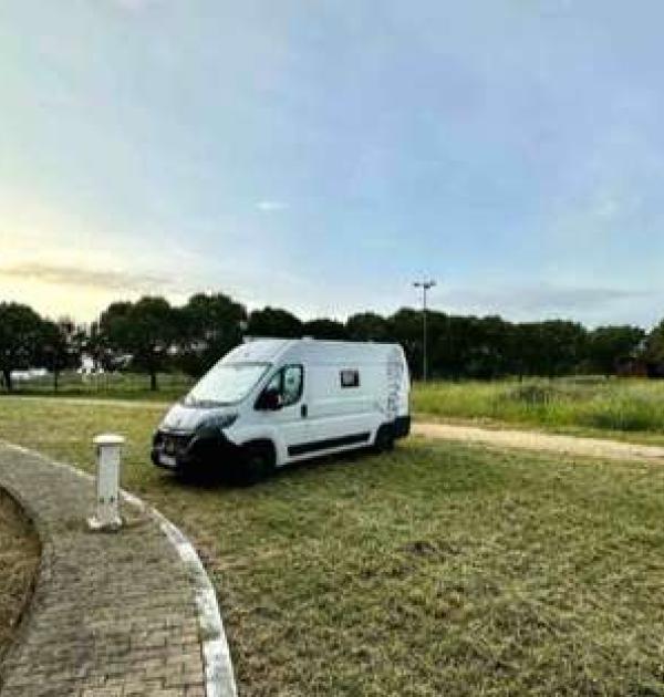 Hoofdfoto Area camper Laterza.