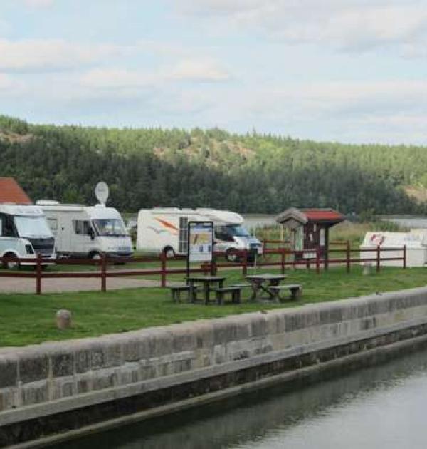 Hoofdfoto Ställplats Göta kanal - Kanalmagasinet