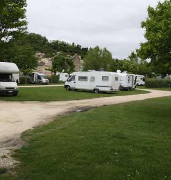 Hoofdfoto Aire de Camping-Car - Puy St Martin