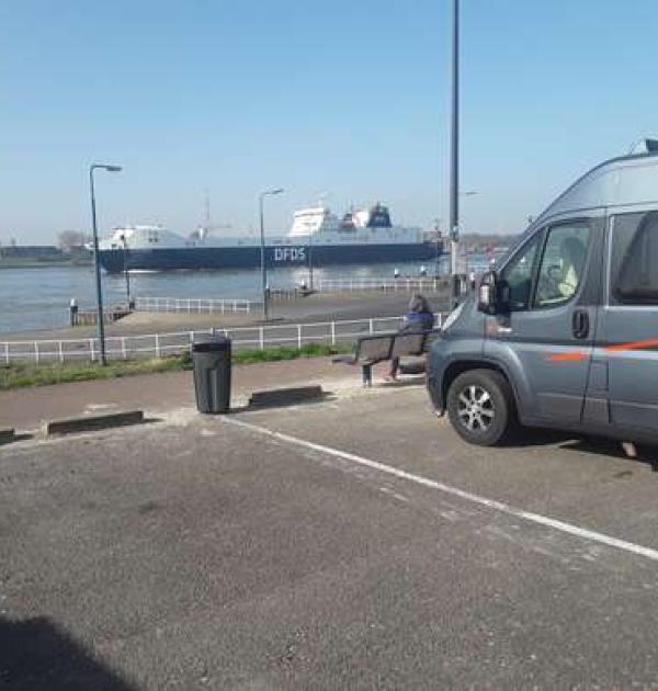 Hoofdfoto Camperparking Govert van Wijnkade