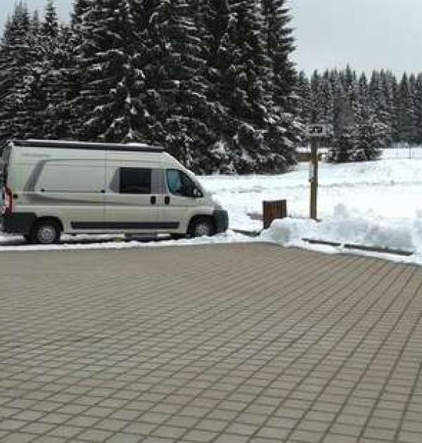 Hoofdfoto Sportplatz
