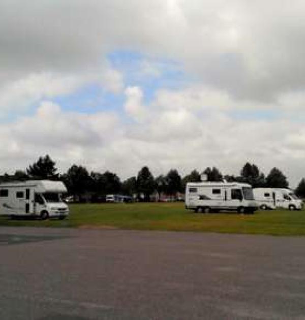 Hoofdfoto Wohnmobilstellplatz Freizeitbad Brunsbüttel