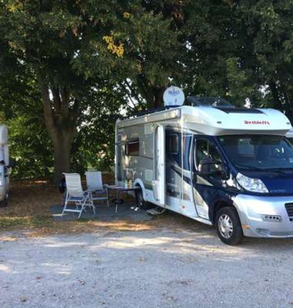 Hoofdfoto Aire de Camping-Car Bertrand Chavanis