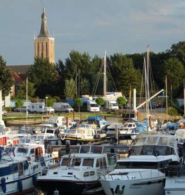 Hoofdfoto Camperlocatie bij jachthaven de Molenwaard- Hasselt