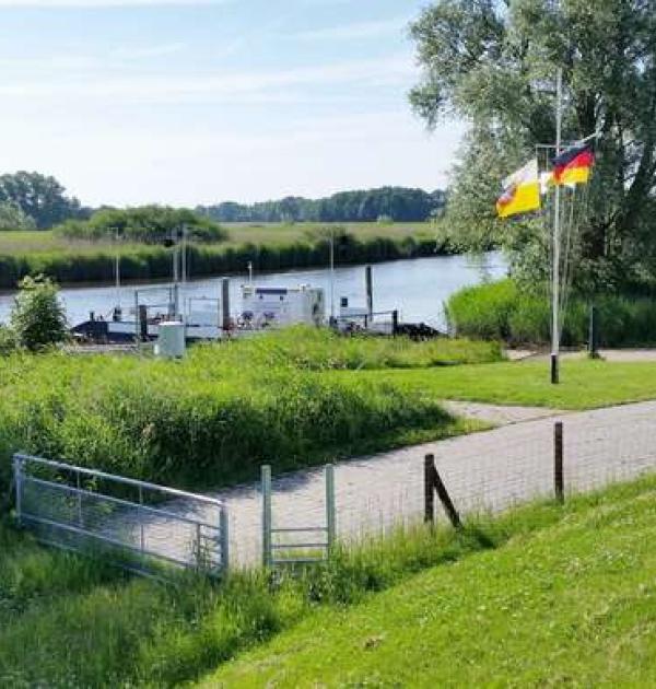 Hoofdfoto An der Prahmfähre