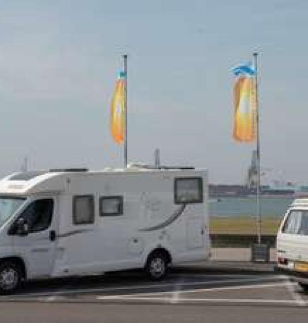 Hoofdfoto Parking Camperlocatie Emmaboulevard