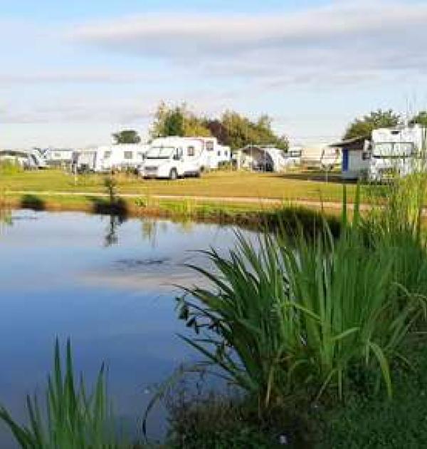 Hoofdfoto Camperpark bij Camping het Gelders Eiland