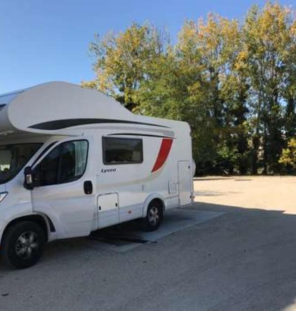 Hoofdfoto Aire de Camping-cars de Chateauvieux