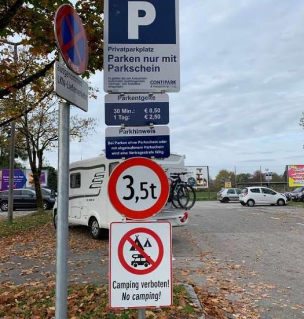Hoofdfoto Parking bij Sporthalle