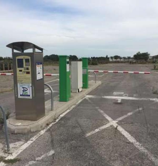 Hoofdfoto Camping Car Park Port Saint Louis de Rhône