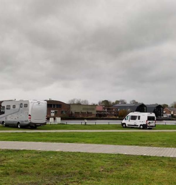 Hoofdfoto Camperparking Hasselt.NL