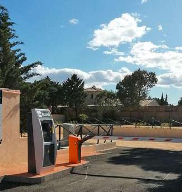 Hoofdfoto Aire pour camping-cars Castillon-du Gard rive gauche