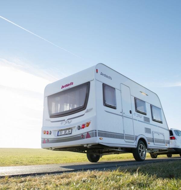 Veilig kamperen met caravan of kampeeraanhangwagen: laadtips van Pasar